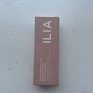 Ilia Serum Skin Tint Shela ST8